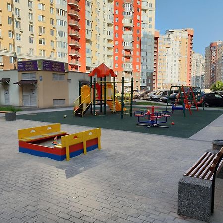 Luxapartment Kyiv Exterior photo
